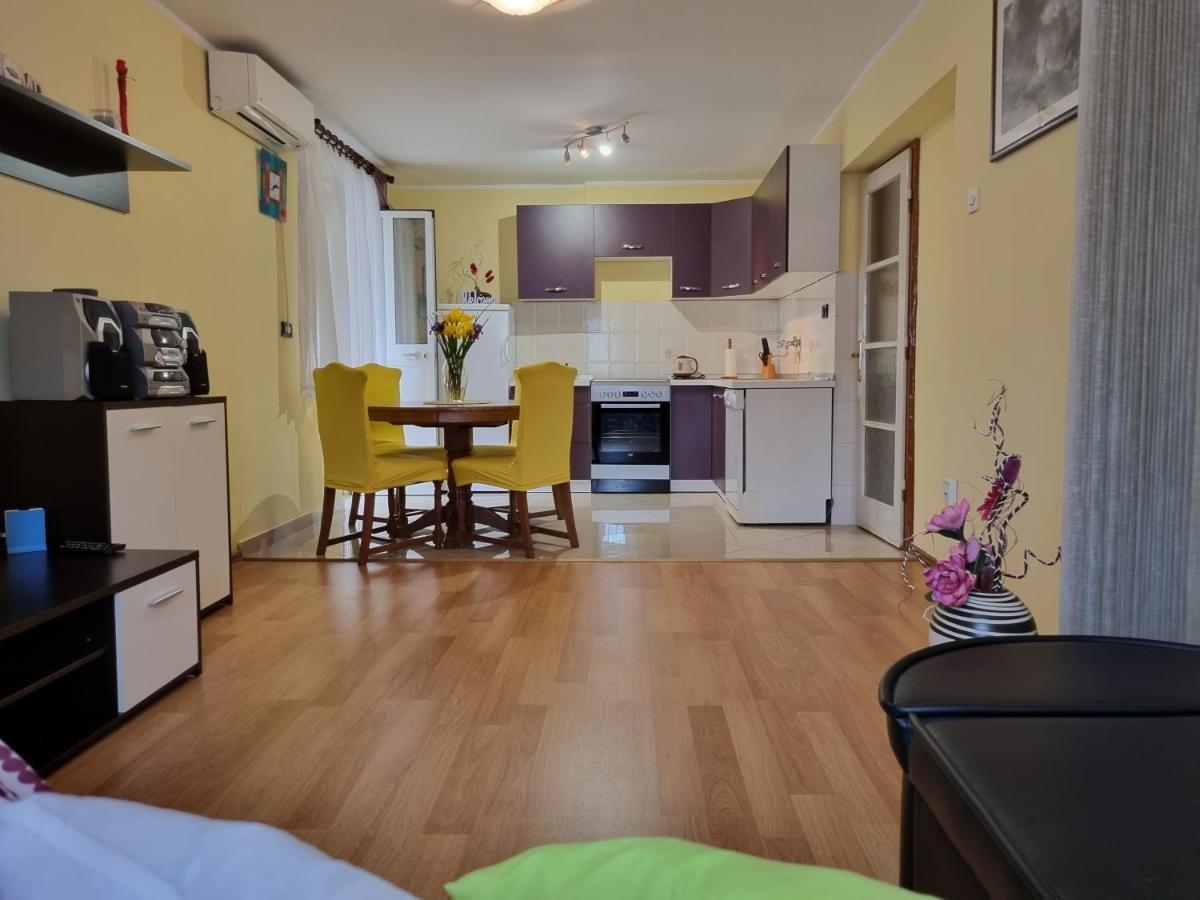 Apartment Sanja Pazin Ngoại thất bức ảnh